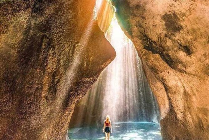 Horse Riding At Black Sand Beach & Two Places Waterfalls - Tour Highlights