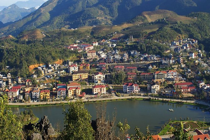 Hotel in Hanoi to Hotel in Sapa Transfer - Children Accompaniment