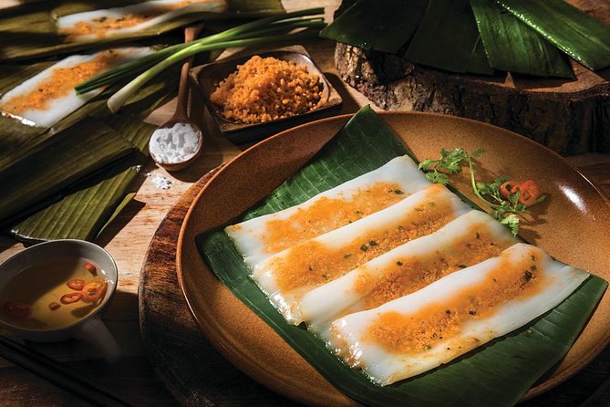 Hue Street Food Tour by Cyclo - Street Food Delights