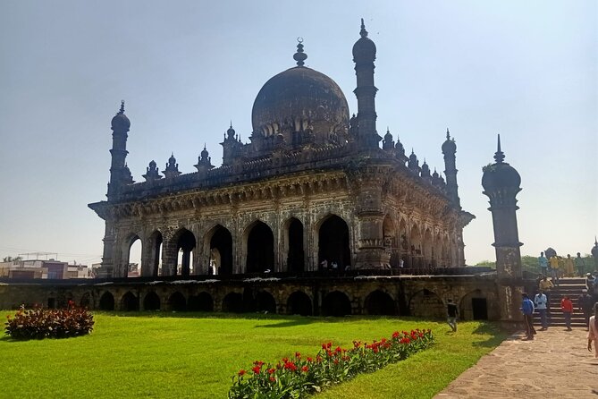 Hyderabad to Bijapur: Architectural Delights Tour - Golconda Fort: Architectural Marvel