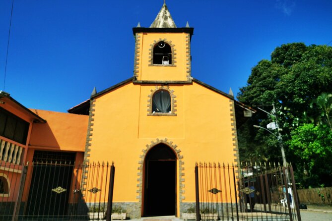 Ilha Grande: Walking Abraão Historical Tour and Natural Pool - Historical Sites in Abraão
