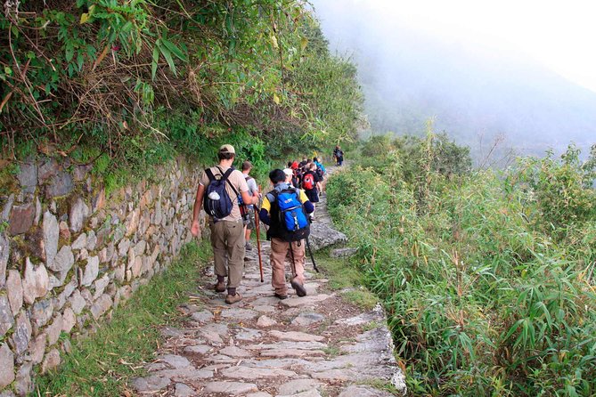 Inca Trail To Machu Picchu 2-Day | Inti Punku | Wiñayhuayna | - Day 1: Cusco to Wiñayhuayna