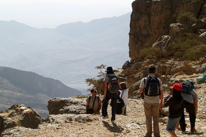 Jabl Shams With Nizwa as Kids Friendly Trip - Pickup Details