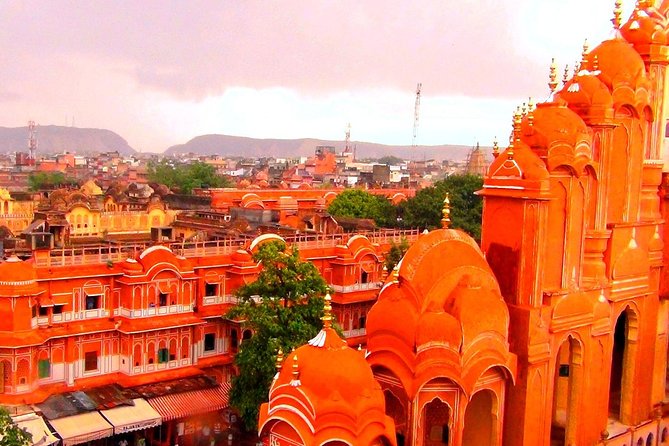 Jaipur Day Trip From Delhi by Private Air-Condition Vehicle Includes Guide.