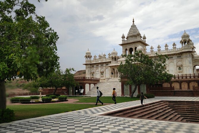 Jaswant Thada Guided Tour