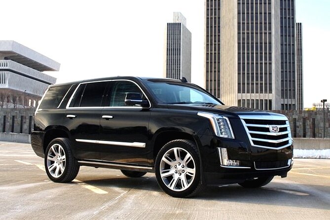 Jeddah Airport Transfer: King Abdulaziz Airport JED to Jeddah in Luxury SUV - Luxury Vehicle Options