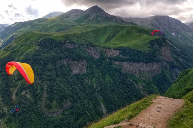 Jvari-Zhinvali-Ananuri-Gudauri-Kazbegi Day Trip From Tbilisi - Transportation Details