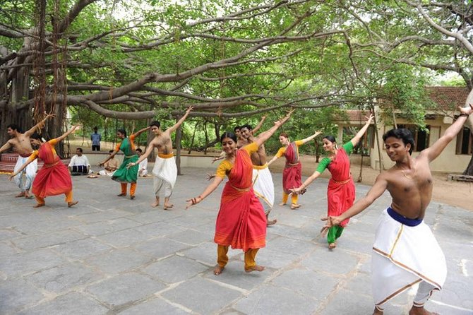 Kalakshetra,Theosophical Society & Elliots Beach Trail by Wonder Tours