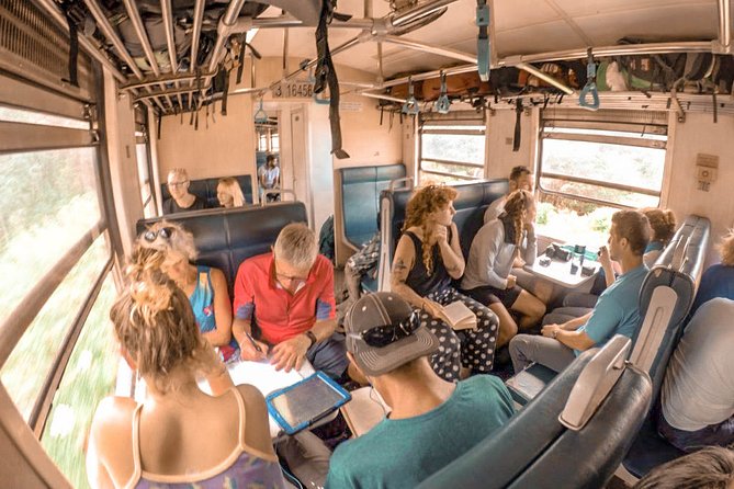 Kandy to Badulla Train Ride on (Train No: 1015 Udarata Menike)