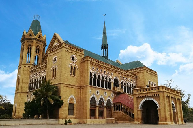 Karachi Sightseeing Private Tour