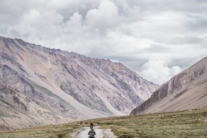 Kashmir Motorcycle 5-6 Days Rental Package With Guide - Included Services