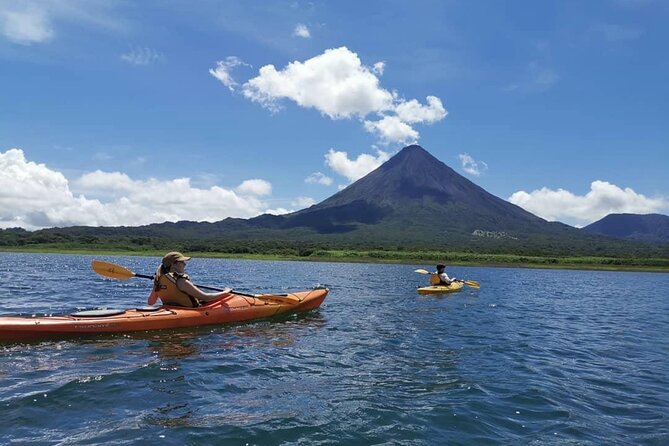 Kayak in the Arenal Lake La Fortuna - Booking Your Kayak Experience