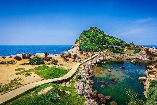 Keelung Shore Excursion: Yehliu Geopark, Jiufen, Houton Cat Village Private Tour - Logistics Information