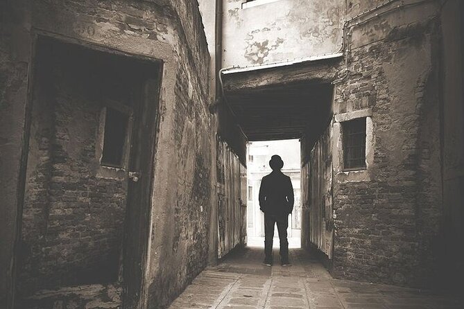 Krakow: Spooky Tales Guided Walking Tour - Meeting Point Information