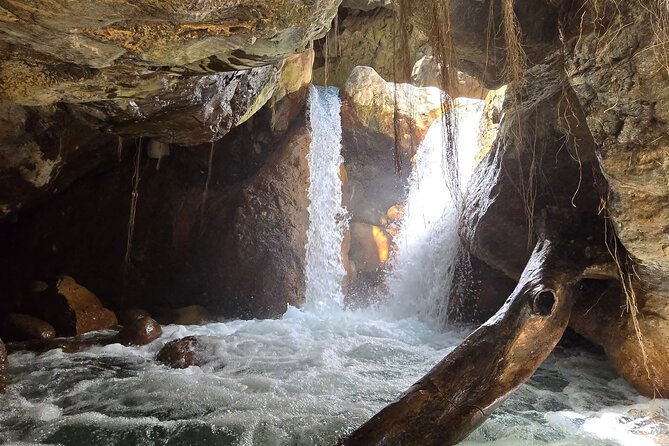 La Leona Waterfall and Lunch From Playa Del Coco - Tour Details