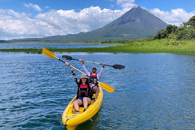 Lake Arenal Kayaking & Baldi Hot Springs Private Tour From San Jose - Itinerary Highlights