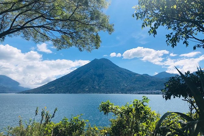 Lake Atitlán and Santiago Atitlán Town Tour