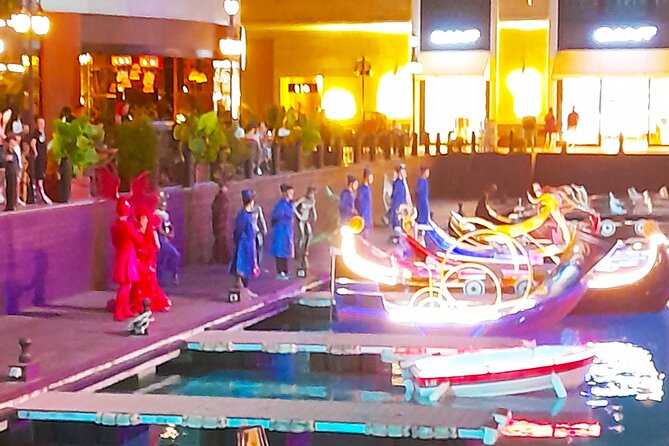 Land of Legends Transfer and Boat Parade Show From Side to Belek