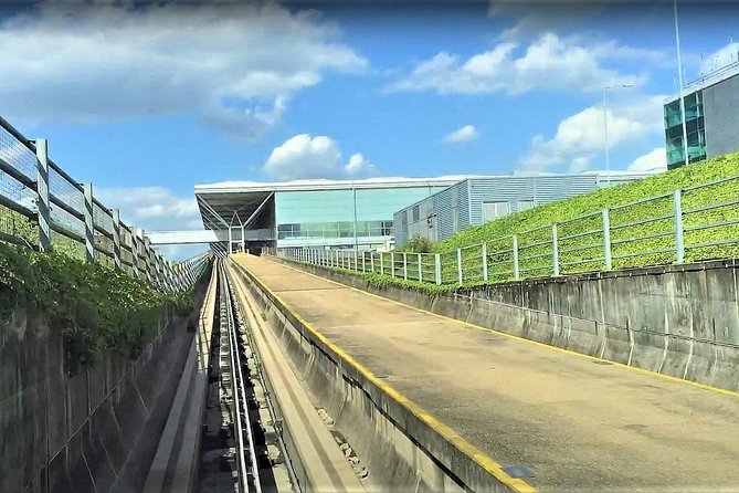 London Stansted Airport Private Transfers To/From London (Postcode SW5 to Sw11) - Meeting and Pickup