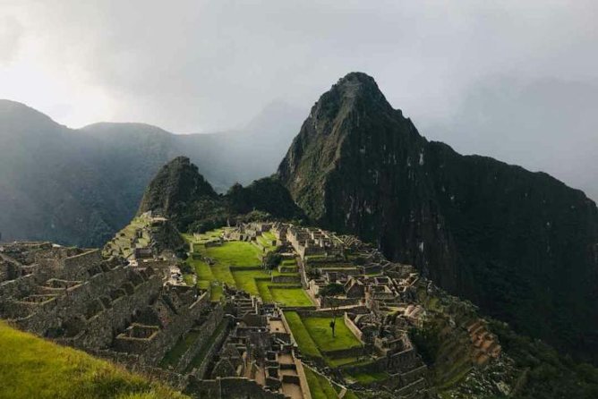 Machu Picchu Private Full-Day Tour View From Cusco - Meeting and Pickup Information