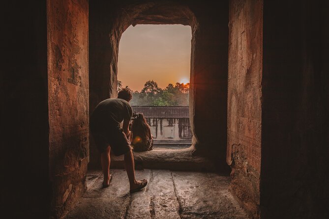 Mad Monkey Siem Reap Sunrise Angkor Wat Temple Tour - Meeting Point and Start Time