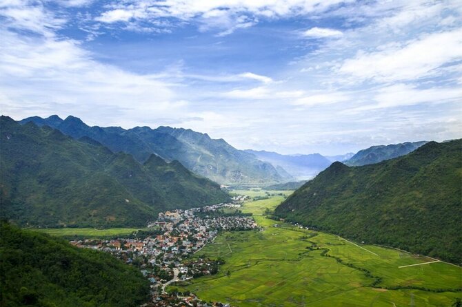 Mai Chau Getaway Private One Day Tour From HANOI - Tour Overview