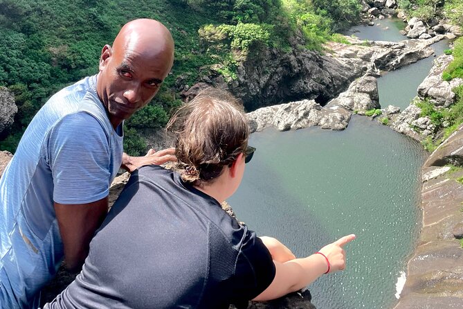 Mauritius:Iconic Hike Tamarind Falls by Best Local Guide +Pic Nic - Meeting Point Information