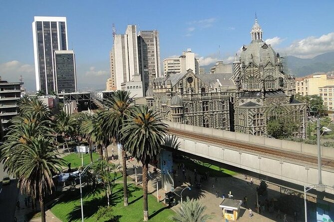 Medellin City Walking Tour Plus Metro Cable Cars - Metro Cable Car Experience