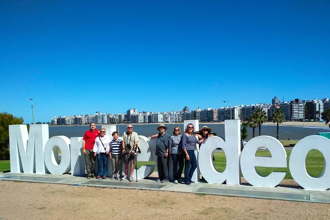 Montevideo Tour Offered by a Family Sharing a Home Babecue Lunch