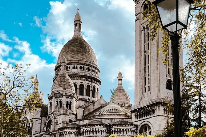 Montmartre Guided Tour Sacré-Cœur Hidden Gems, and Vineyards - Meeting Point Information