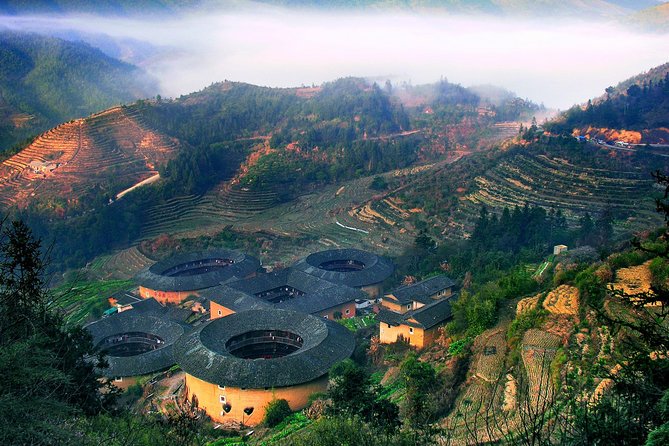 Nanjing Tianluokeng Hakka Cluster Private Day Tour From Xiamen