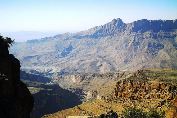 Oman Classic Round Trip 8 Days - Transportation Details