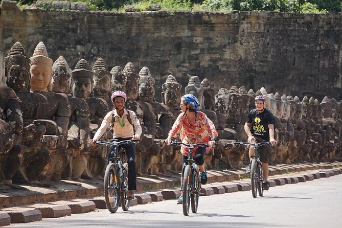 One-Day Private Guided Backroads Cycling Tour of Angkor Temples
