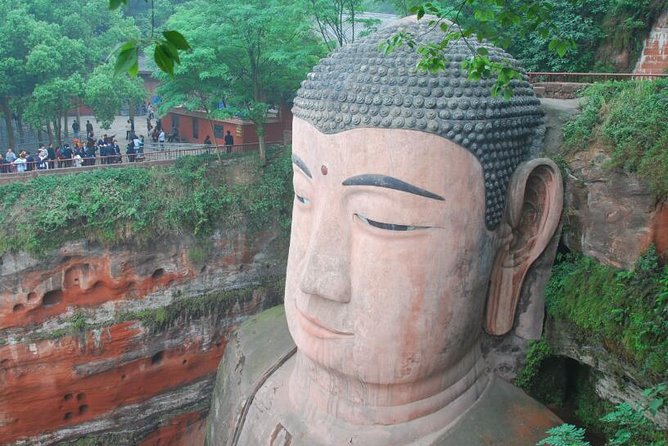 One Day Private Tour of Leshan Giant Buddha, Huanglongxi Ancient Town