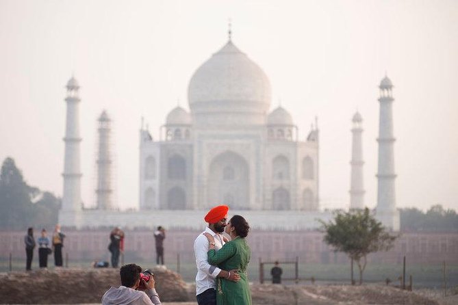 One Day Taj Mahal & Agra Tour From Jaipur by Super-Fast Train
