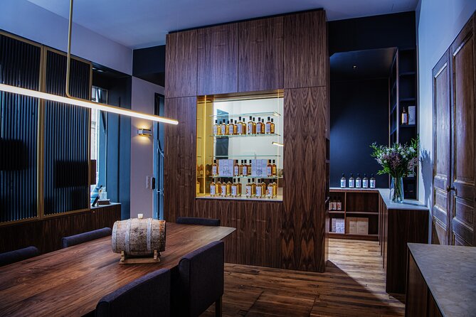 One Hour of French Whisky and Food - Inclusions