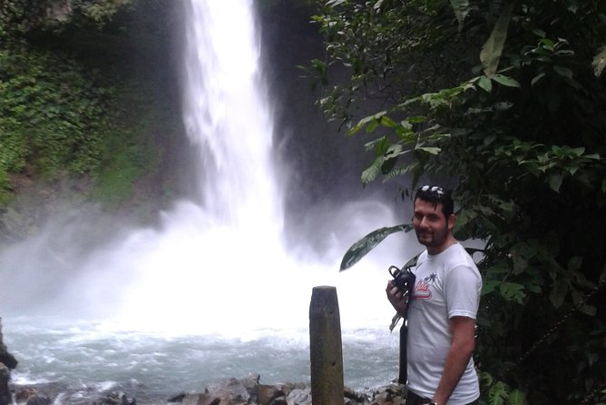 One Way Transfer From Arenal or La Fortuna to Conchal Beach up to 5 Passengers - Inclusions and Amenities
