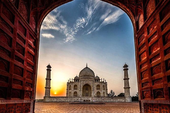 Overnight at Taj Mahal With Mohabbat the Taj Dance and Light Show - Pickup and Start Time