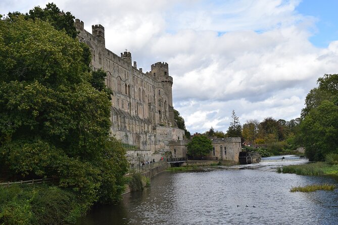 Oxford Cotswold and Warwick Castle Private Tour With Admission - Pickup and Drop Off Details