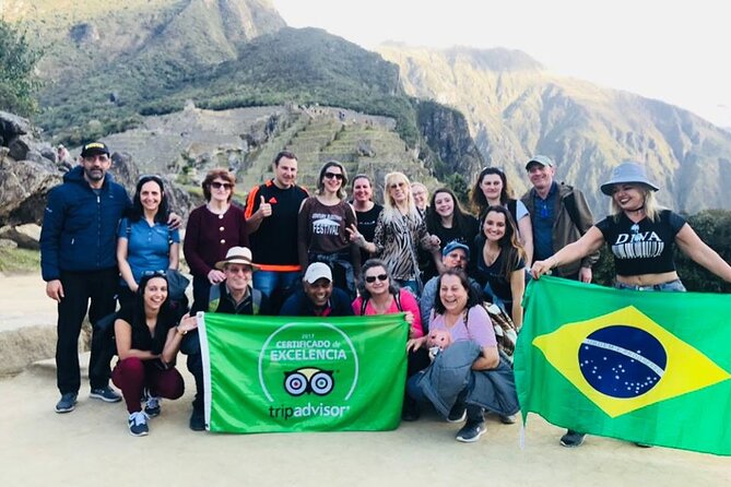 Palcoyo Small Raimbowl Mountain - Features