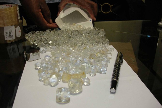 Panna Diamond Mining Tour With Lunch at Braharpati Kund - Pickup Information
