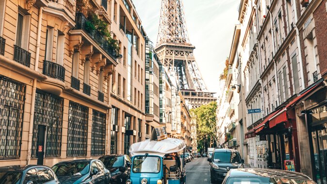 Paris Iconic Sightseeing Spots - Self-Guided Walking Tours - Meeting Point Details