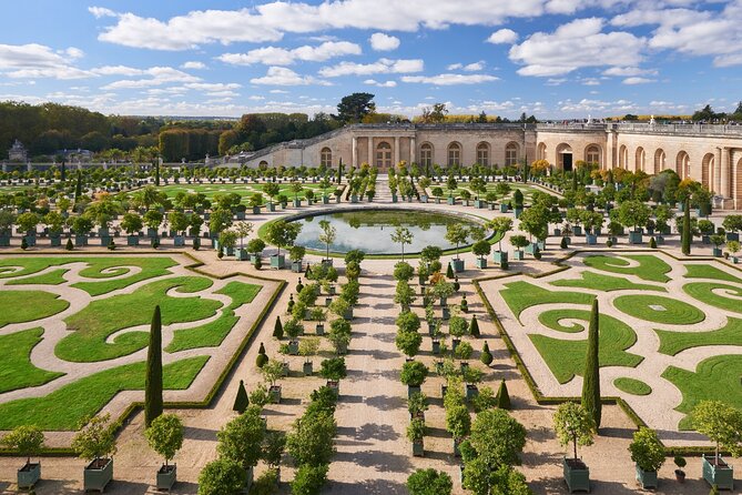 Paris to Palace of Versailles Fast Track Tour With Transport - Pickup and Drop-off Details