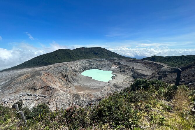 Poás Volcano Tour, Doka Estate and La Paz Waterfalls. - Exploring Doka Estate