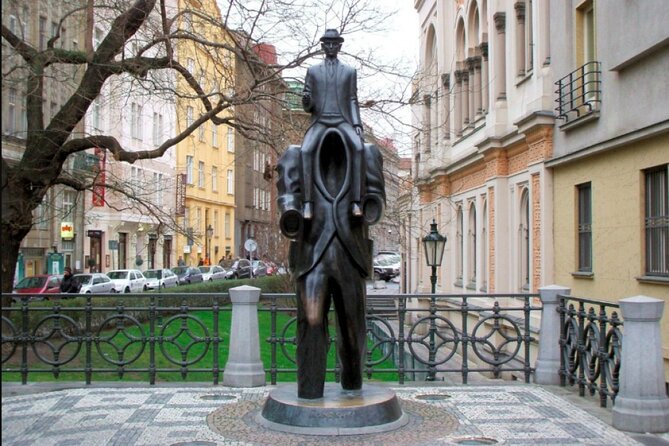 Prague Scavenger Hunt: Towers, Writers & Rivers - Meeting Point Details