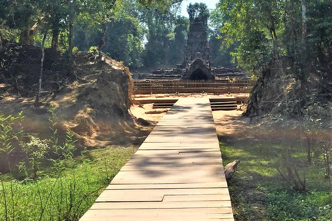 Private Angkor Grand Tour Sunset by Lexus - Meeting and Pickup Details