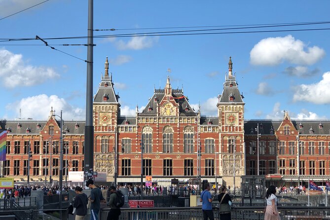 Private Coffeeshop Tour in Amsterdam Centrum - Meeting and Pickup Details