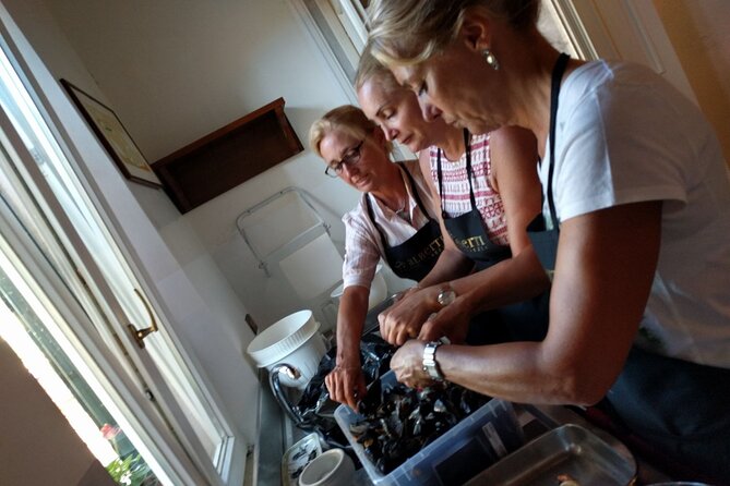 Private Cooking Class With Le Locandiere - Meeting and Pickup Details