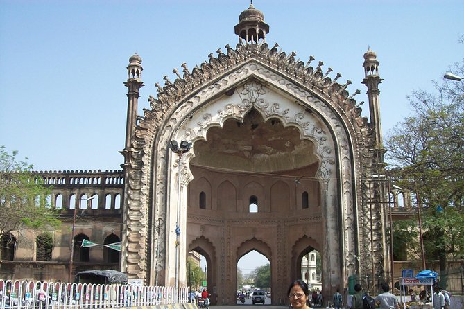 Private Custom Tour: Lucknow Sightseeing With Guide - Itinerary Overview