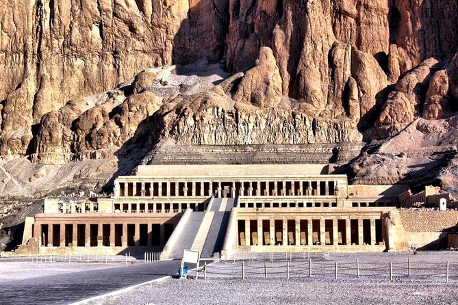 Private Day Tour From Marsa Alam to Luxor